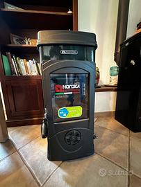 Stufa panoramica a legno “Super Junior” verde