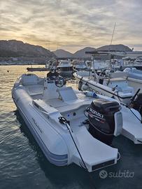 Gommone Hall Marine 680  2025 motore suzuki 140 CV