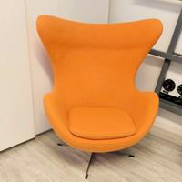 Poltrona modello Egg Chair 3316 del 1958 in cashme