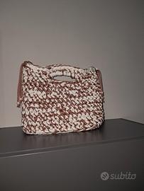 borsa all'uncinetto 