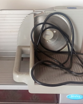 Affettatrice professionale negozio alimentari