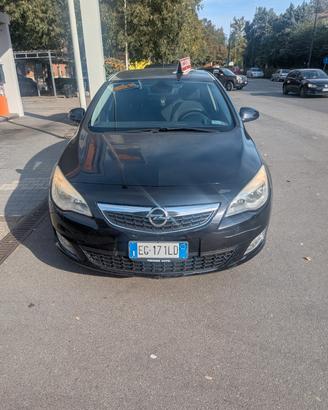Opel Astra 1.4 100CV 5 porte Elective