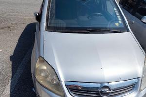 Opel Zafira b