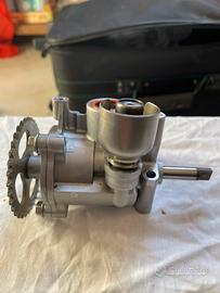 Pompa olio suzuki gsxr1000
