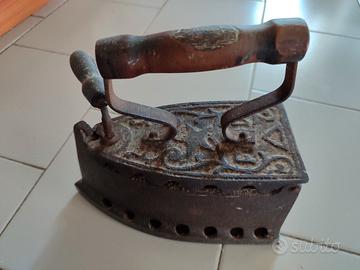 Ferro da stiro a carbone