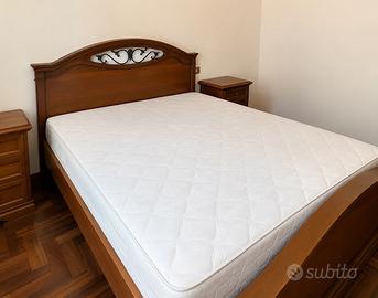 letto matrimoniale in legno massello