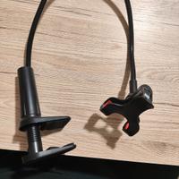 reggi cellulare da letto