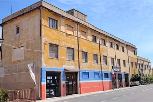 Ampio complesso immobiliare misto a Marzocca di Se