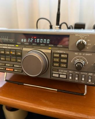 RICEVITORE HF KENWOOD R5000 SCANNER RADIO