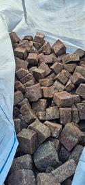 SAMPIETRINI PER PAVIMENTAZIONE CUBETTI