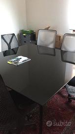 arredi uffici TAVOLI , SCRIVANIE, LAMPADE, MOBILI