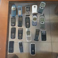 cellulari vecchi anni 2000