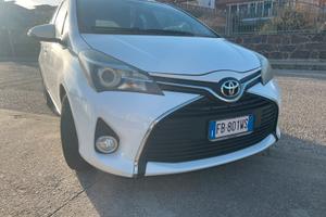 Toyota yaris 2016
