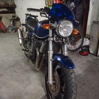 Suzuki 750 Inazuma 