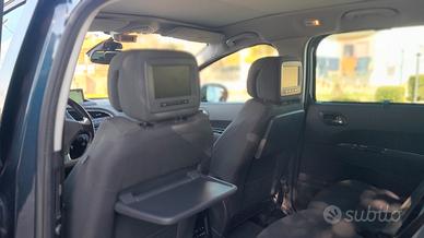 Peugeot 5008 2.0 hdi 150cv allure