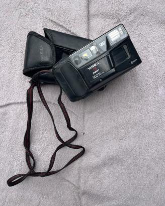 fotocamera YASHICA  SUPER Tessar 2,8/35