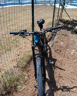 bici Mountain bike elettrica pedalata assistita 