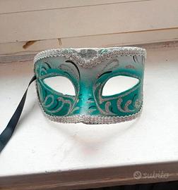 maschera veneziana in cartapesta 