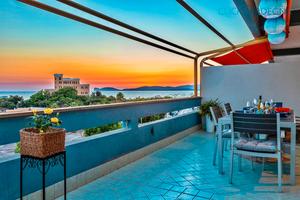 Alghero attico vista mare in pieno centro