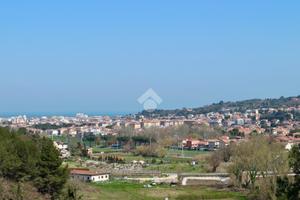 VILLA SINGOLA A PESARO