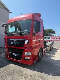 Man TGX 26-440, motrice per casse mobili