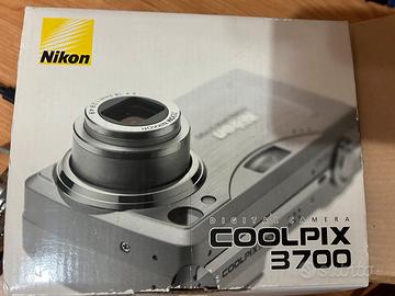 NIKON FOTOCAMERA ( DIGITAL CAMERA )