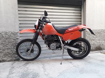 XR 600 R