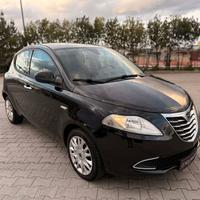 Lancia Ypsilon 1.2 69 CV 5 porte S&S Gold
