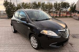 Lancia Ypsilon 1.2 69 CV 5 porte S&S Gold