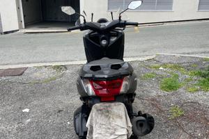 Yamaha n-max 125