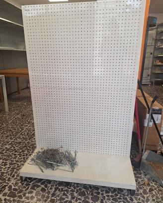 Espositore in metallo con ganci