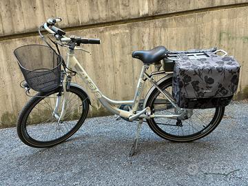 Bicicletta elettrica (pedalata assistita) da donna