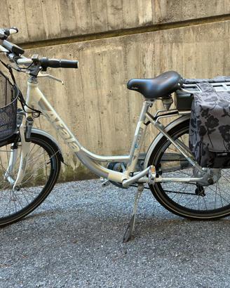 Bicicletta elettrica (pedalata assistita) da donna