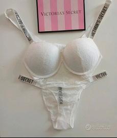 Set Victoria's Secret 