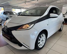Toyota Aygo 1.0 VVT-i 69 CV 5 porte x-cool