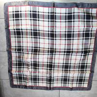 Foulard Regina Schrecker – 100% Seta – Made in Ita