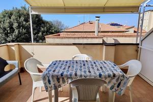 SAN VINCENZO 61 - trilo con terrazza - 70 mt mare