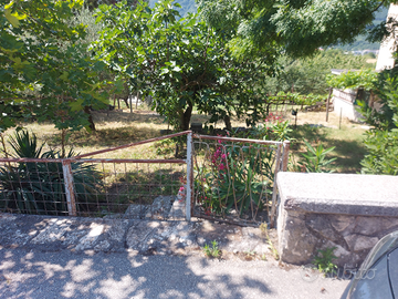 Terreno + fabbricato da ristrutturare