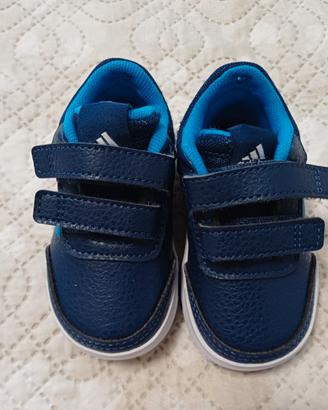 Scarpe adidas numero 19