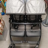 Passeggino gemellare 