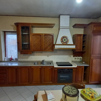 Intera cucina angolare in legno