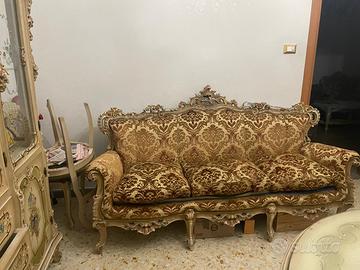 Divano barocco veneziano