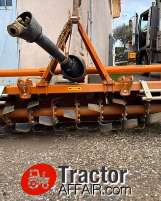 FRESA ZAPPATRICE BERTI URANO 185 TRATTORE AGRICOLO