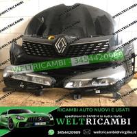 RENAULT CLIO 2025 PER RICAMBI
