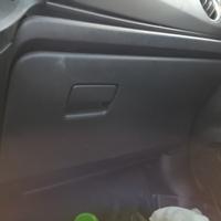 Cassetto portaoggetti TOYOTA YARIS del 2013