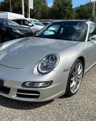 PORSCHE 911 Targa 4