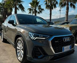 Audi Q3 SPB 40 TFSI quattro S tronic Identity Blac
