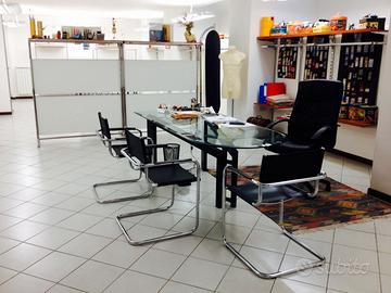 scrivania metallo e cristallo  cm 205x 89