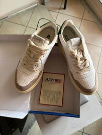 Scarpe Autry