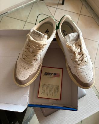 Scarpe Autry